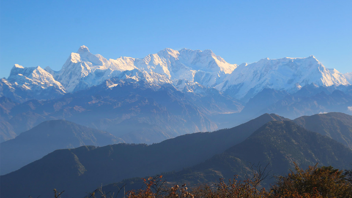 पाथीभरा मन्दिर क्षेत्रबाट देखिएको कुम्भकर्ण हिमाल